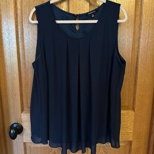 Relativity Sleeveless Navy Two Layer Top, pleated front, split back.  Size 1X.